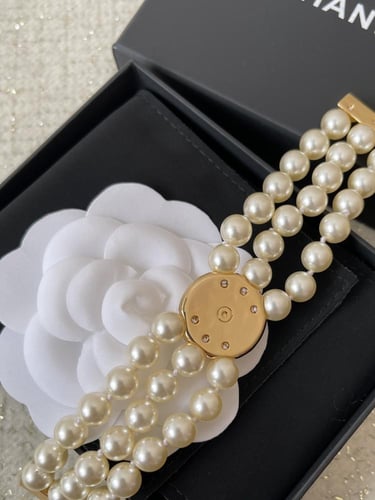 سوارة شانيل | ‏Chanel