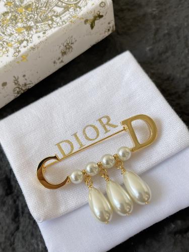 بروش ديور | Dior