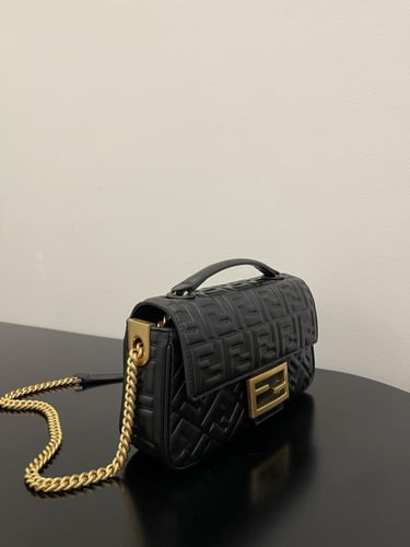شنطة فندي | FINDI