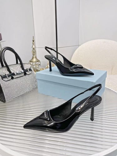 كعب برادا Prada