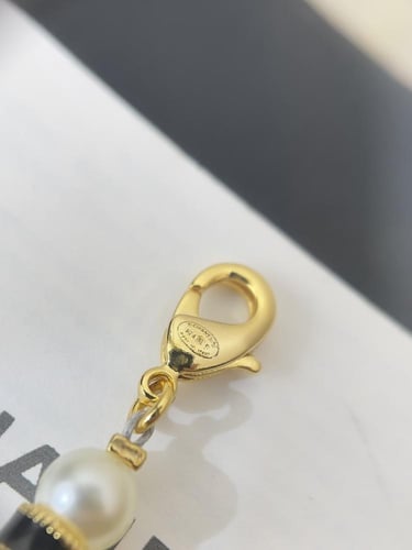 سوارة شانيل | ‏Chanel