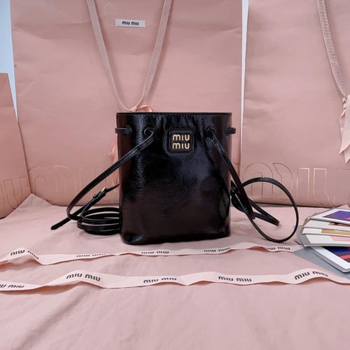 شنطة ميو ميو | Miu Miu