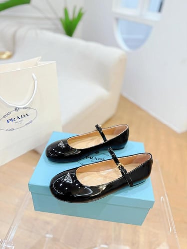 فلات باليرينا برادا | Prada