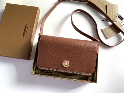 شنطة بربري | BURBERRY