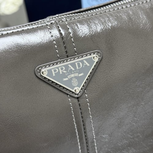 شنطة برادا | Prada