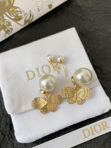 حلق ديور | Dior