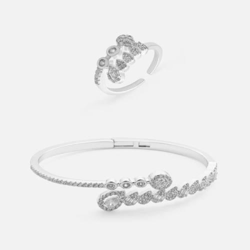 ‎ طقم نسائي أنيق بلون فضي