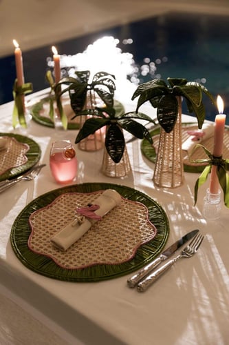 مفرش طاولة أنيمونا- زيتي