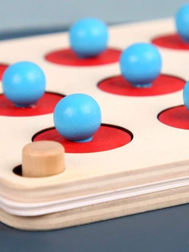 لعبة الذاكرة لمطابقة الصور المتنوعة تساعد على التف...