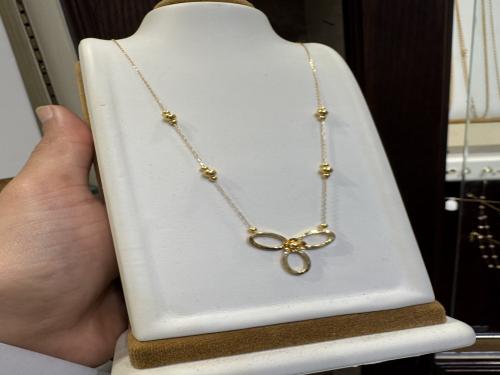 عقد الفلور عيار ٢١