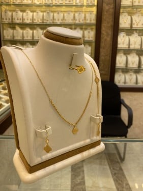 طقم هدايا عيار ٢١