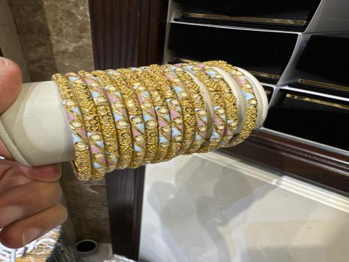 معاضد هندي ملون مقاس ١٨ عيار ٢١