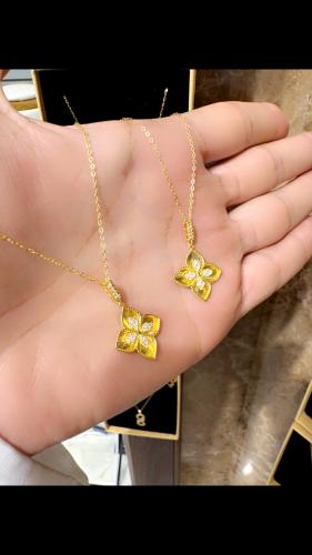 عقود روبرتو عيار ٢١