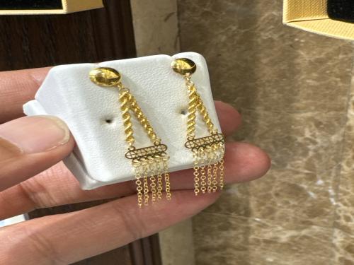 حلق انيق عيار ٢١