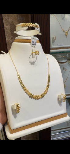 طقم الغراشه المميز عيار ٢١ وزن ١٤.٤٩