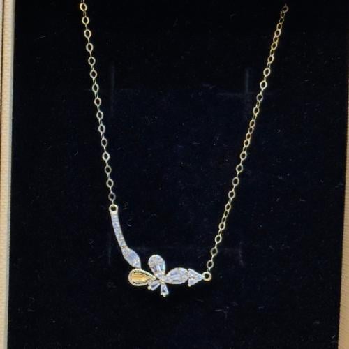 عقد ناعم عيار 18