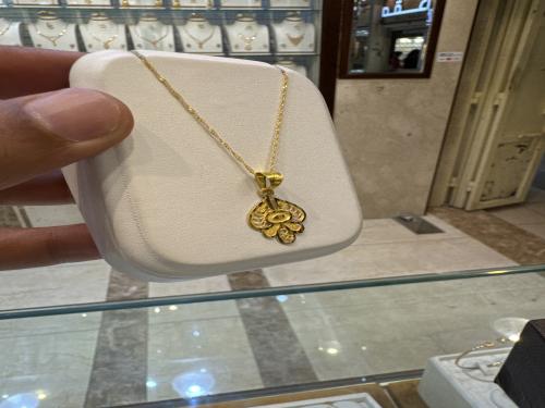 عقد عيار ٢١