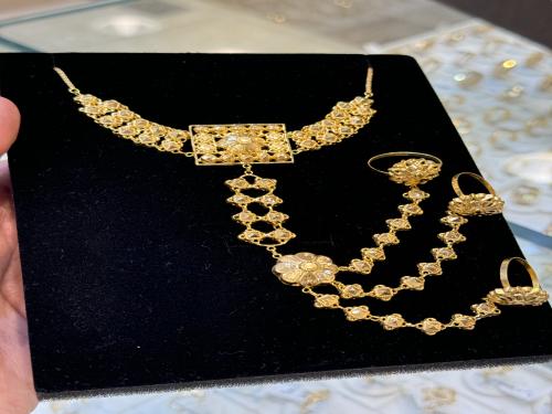 كف نسائي جابر عيار ٢١