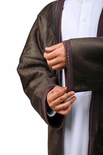 فروه رجالي على بشت تطريز ساده