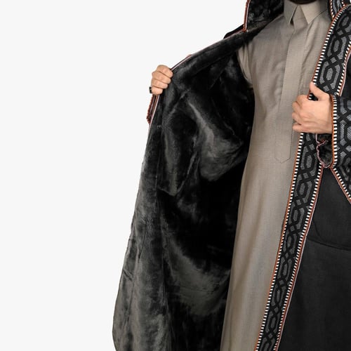 فروة سدو مخمل قبوع أسود