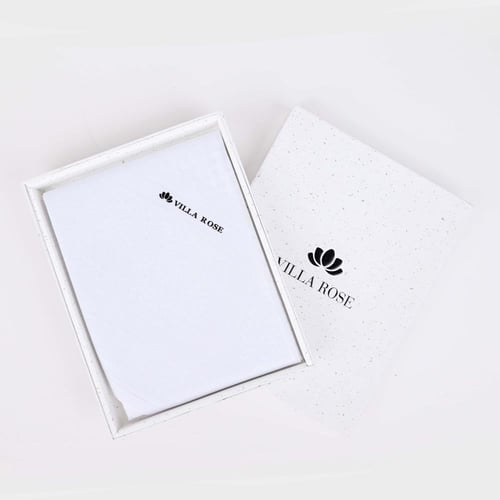 شماغ فلا روز ابيض 2025