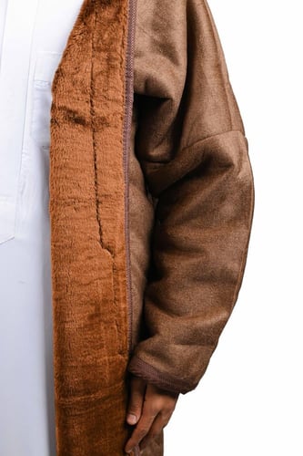 فروه رجالي على بشت تطريز ساده