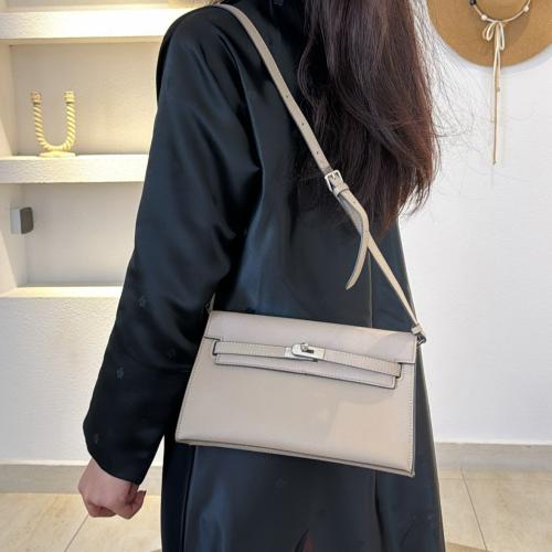 كيلي إيلان (كاكي فاتح)