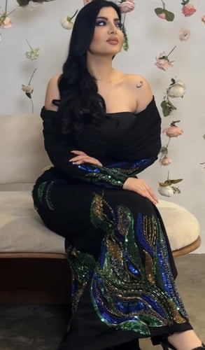 فستان نسائي طويل