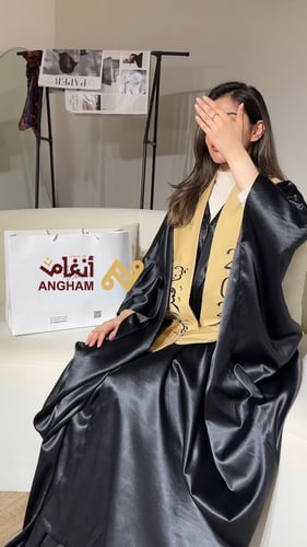 عبايات تخرج