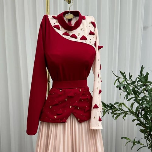 فستان طويل دانتيل