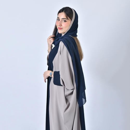 عباية لف موديل بشت بدمج لونين الكحلي والرمادي بقما...