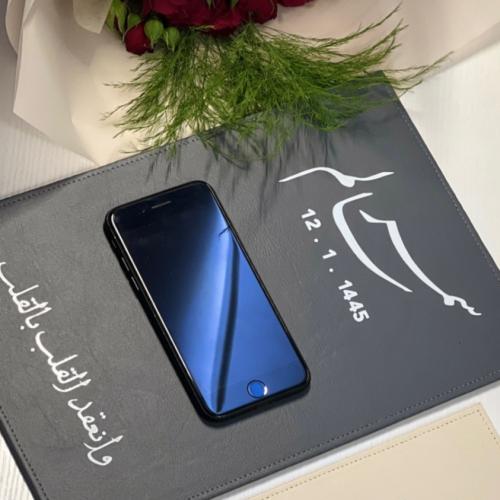 ‏لوحة جلد رمادي