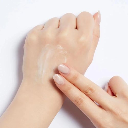 اتيود كريم حول العينين مويستفول بالكولاجين المكثف...