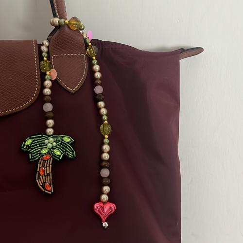 palm-heart charm