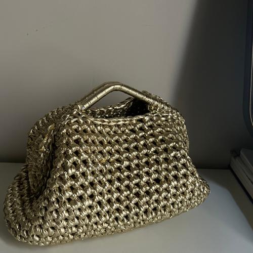 Triangle Clutch