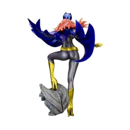 مجسم بات جيرل - كوتوبوكيا