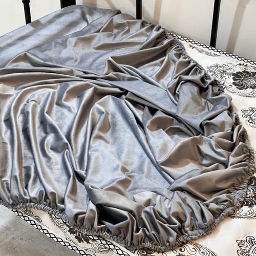 لبس مرتبه مخملي بمغاط دائري