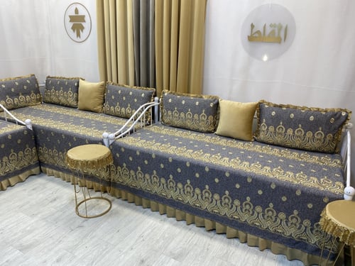 شراشف روتلس مطرز مطعم بترتر ذهبي باطراف مخمل ذهبي