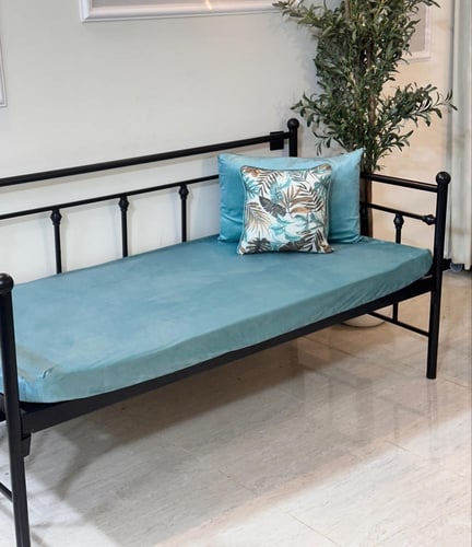 لبس مرتبه مخملي بمغاط دائري