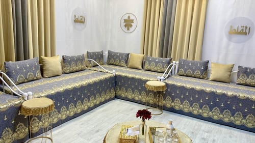 شراشف روتلس مطرز مطعم بترتر ذهبي