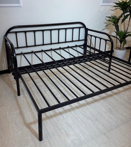 سرير المقلط المتحول