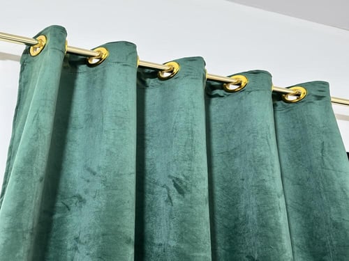 ستائر مخمل حلق سهلة التمرير