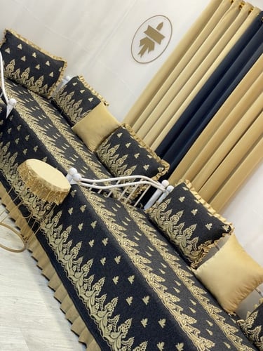 شراشف جيزاني مجالس إستقبال مطرز على طرف كورنيش