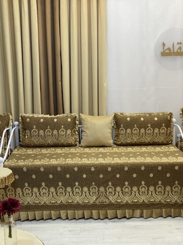 شراشف جيزاني مجالس إستقبال مطرز على طرف كورنيش