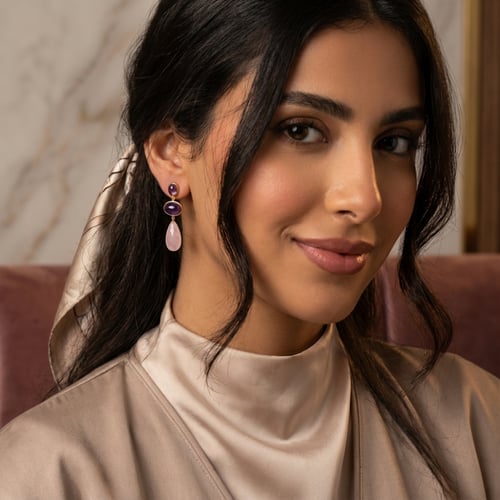 أقراط متدلية بأحجار أميثيست وكوارتز وردي