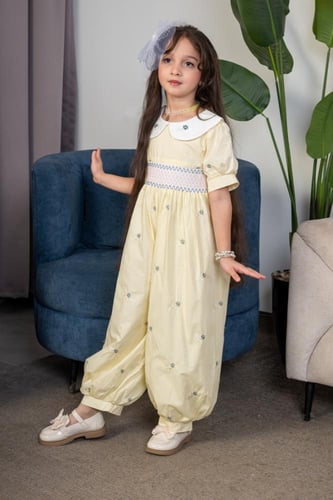 جمبوست بناتي مطرز بـ ورد