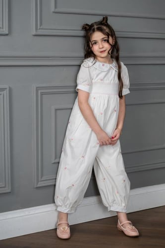 جمبوست بناتي مطرز بـ ورد