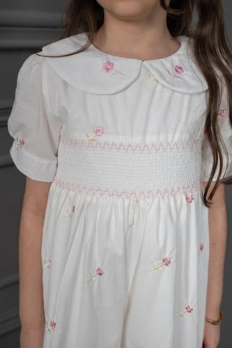 جمبوست بناتي مطرز بـ ورد