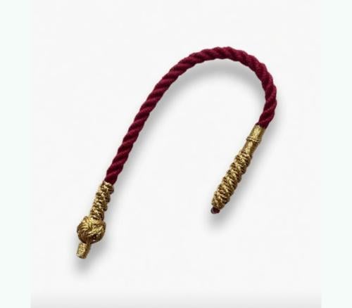 كركوشة تفصال باللون العنابي والزري الذهبي