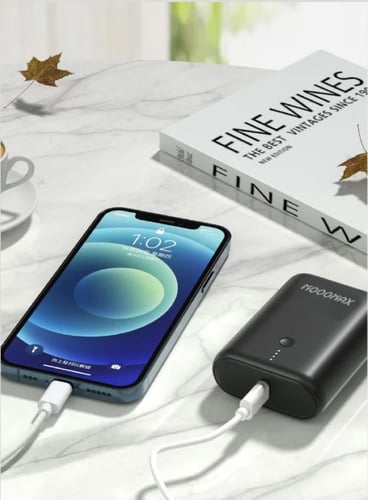 شاحن متنقل ميني 10 آلاف مللي امبير - 20 واط